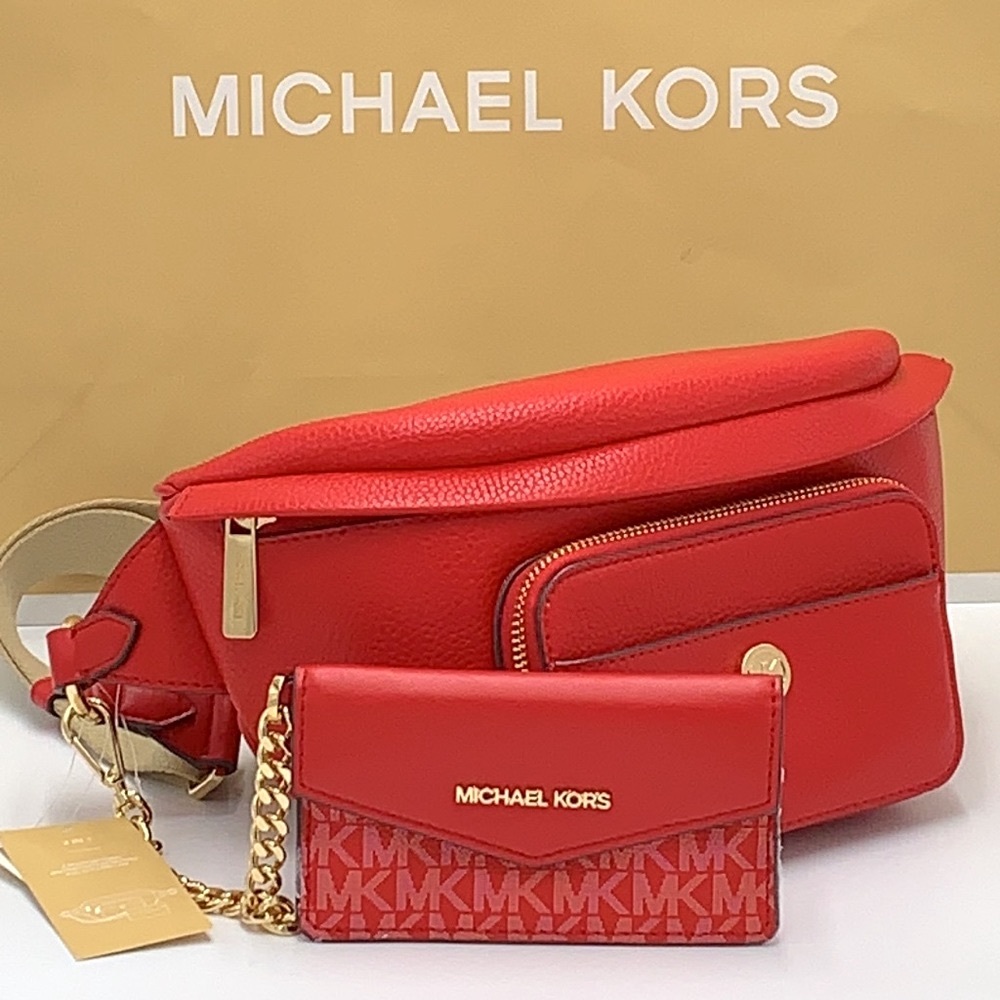 MICHAEL KORS
Maisie Large Pebbled Leather 2-in-1 Waistpack Fannypack Crossbody - Picture 2 of 16